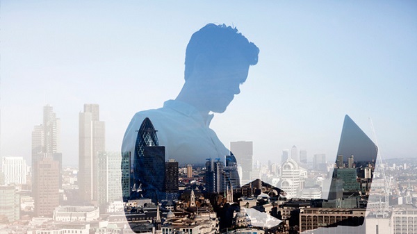 港汇又跌!香港金管局两度入市