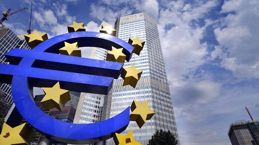 日本央行政策或将大变天 摩根大通建议做空美元兑日元!